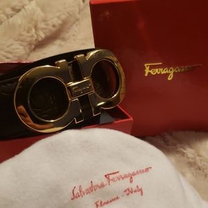 Salvatore Ferragamo Belt w/giftbox & dustbag
